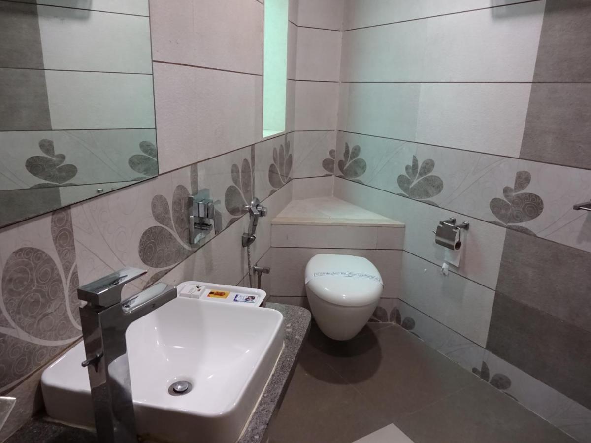 Hotel Bait Inn Amhedabad Dış mekan fotoğraf