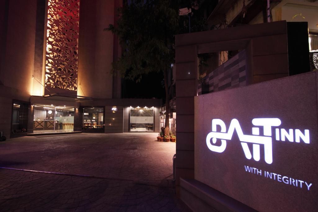 Hotel Bait Inn Amhedabad Dış mekan fotoğraf