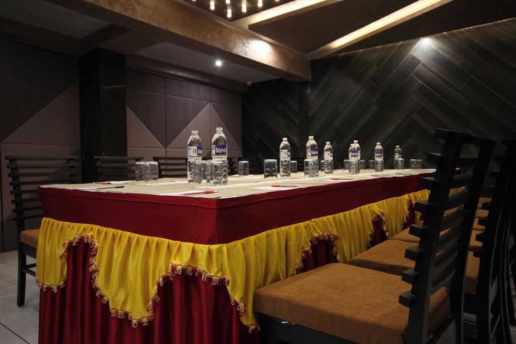 Hotel Bait Inn Amhedabad Dış mekan fotoğraf